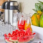 Bloom Hotel - Juhu