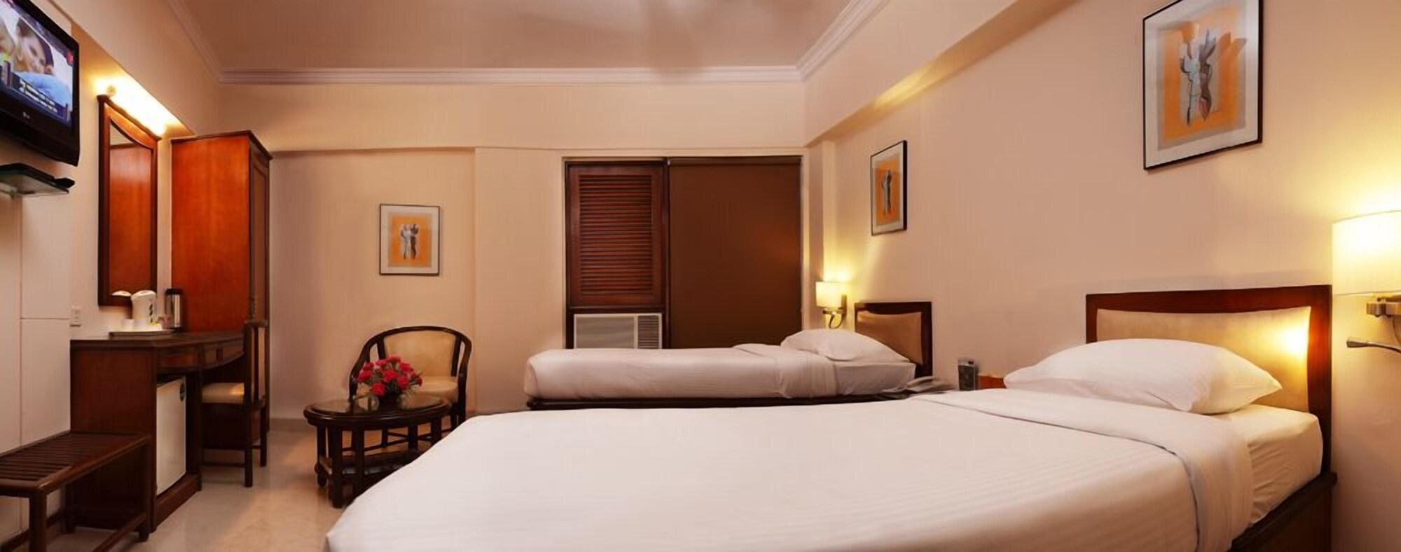 Hotel Bloom - Juhu Mumbai